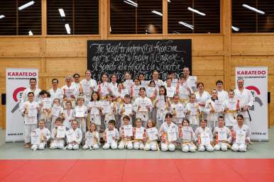 Karate Gürtelprüfung von Karatedo Wels Schwanenstadt im Budokan